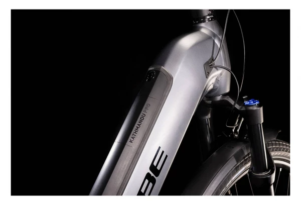 Vélo De Ville Électrique Cube Kathmandu Hybrid Pro 625 Easy Entry Shimano Deore 11V 625 Wh 700 Mm Gris Flash 2022 9 Vélo De Ville Électrique Cube Kathmandu Hybrid Pro 625 Easy Entry Shimano Deore 11V 625 Wh 700 Mm Gris Flash 2022 – Image 7