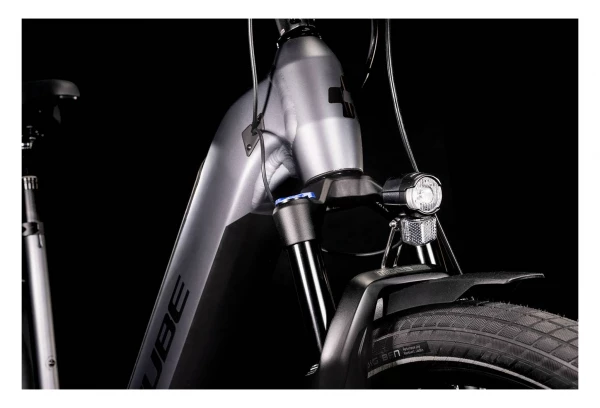 Vélo De Ville Électrique Cube Kathmandu Hybrid Pro 625 Easy Entry Shimano Deore 11V 625 Wh 700 Mm Gris Flash 2022 10 Vélo De Ville Électrique Cube Kathmandu Hybrid Pro 625 Easy Entry Shimano Deore 11V 625 Wh 700 Mm Gris Flash 2022 – Image 8