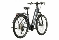 Vélo De Ville Électrique Cube Touring Hybrid Pro 625 Easy Entry Shimano Deore 11V 625 Wh 700 Mm Gris Metallic 2022 18 Vélo De Ville Électrique Cube Touring Hybrid Pro 625 Easy Entry Shimano Deore 11V 625 Wh 700 Mm Gris Metallic 2022 -Magasin Vélos de Ville unnamed file 1269