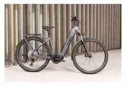 Vélo De Ville Électrique Cube Touring Hybrid Pro 625 Easy Entry Shimano Deore 11V 625 Wh 700 Mm Gris Metallic 2022 22 Vélo De Ville Électrique Cube Touring Hybrid Pro 625 Easy Entry Shimano Deore 11V 625 Wh 700 Mm Gris Metallic 2022 -Magasin Vélos de Ville unnamed file 1273