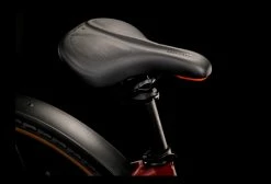 VTC Électrique Cube Nuride Hybrid Performance 500 Allroad Trapeze Shimano Alivio 9V 500 Wh 700 Mm Rouge Dark 2022 Gris -Magasin Vélos de Ville unnamed file 1383