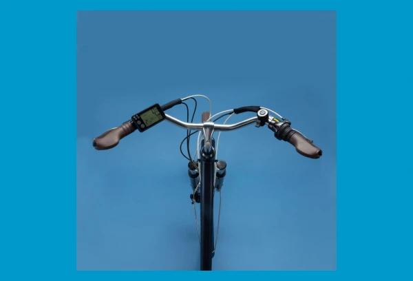 Vélo De Ville Électrique Elops 900 E Shimano Altus 7V 417 Wh 700 Mm Bleu Marine 2022 6 Vélo De Ville Électrique Elops 900 E Shimano Altus 7V 417 Wh 700 Mm Bleu Marine 2022 – Image 4