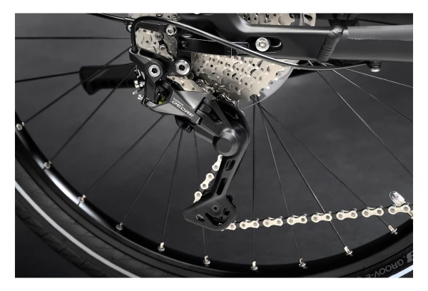 VTC Électrique Haibike Trekking 6 Low Shimano Deore 10V 630 Wh 27.5'' Noir 2022 6 VTC Électrique Haibike Trekking 6 Low Shimano Deore 10V 630 Wh 27.5'' Noir 2022 – Image 4