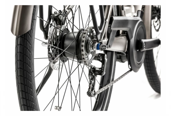 Moustache Bikes Vélo Électrique Moustache Samedi 28.3 Open Shimano, Nexus 2022 Titanium. Mat 10 Moustache Bikes Vélo Électrique Moustache Samedi 28.3 Open Shimano, Nexus 2022 Titanium. Mat – Image 8