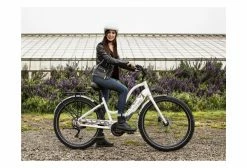 Vélo De Ville Électrique Electra Townie Path Go! 10D Equipped Step-Thru Shimano Deore 10V 500 Wh 27.5'' Blanc Pearl 2021 -Magasin Vélos de Ville unnamed file 1952