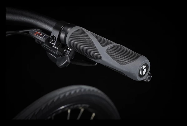 Vélo Fitness Trek FX 2 Disc Shimano Acera/Altus 9V 700 Mm Bleu Nautical Navy 2022 8 Vélo Fitness Trek FX 2 Disc Shimano Acera/Altus 9V 700 Mm Bleu Nautical Navy 2022 – Image 6