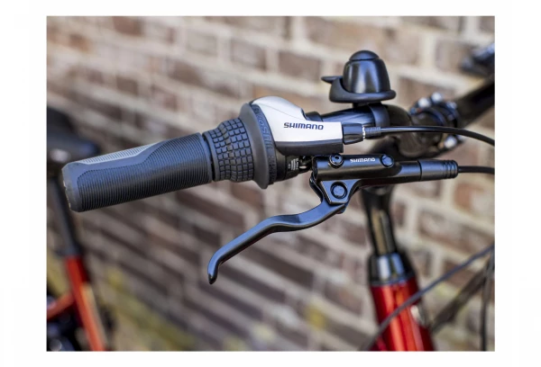 Vélo De Ville Électrique Trek VERVE+ 1 Mowstep Shimano Altus 8V 400wh Rage Red 2021 Rouge 11 Vélo De Ville Électrique Trek VERVE+ 1 Mowstep Shimano Altus 8V 400wh Rage Red 2021 Rouge – Image 9