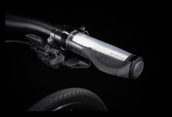 Vélo Fitness Trek FX 3 Disc Shimano Deore 10V 700 Mm Bleu Fade 2022 Blanc 6 Vélo Fitness Trek FX 3 Disc Shimano Deore 10V 700 Mm Bleu Fade 2022 Blanc – Image 4