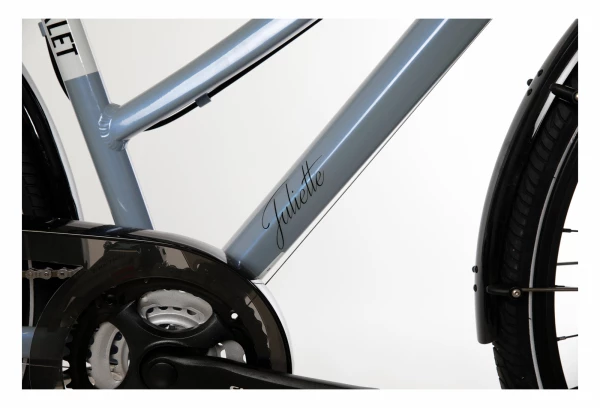 Vélo De Ville Femme Bicyklet Juliette Shimano Acera/Tourney 8V 700 Mm Bleu 2022 7 Vélo De Ville Femme Bicyklet Juliette Shimano Acera/Tourney 8V 700 Mm Bleu 2022 – Image 5