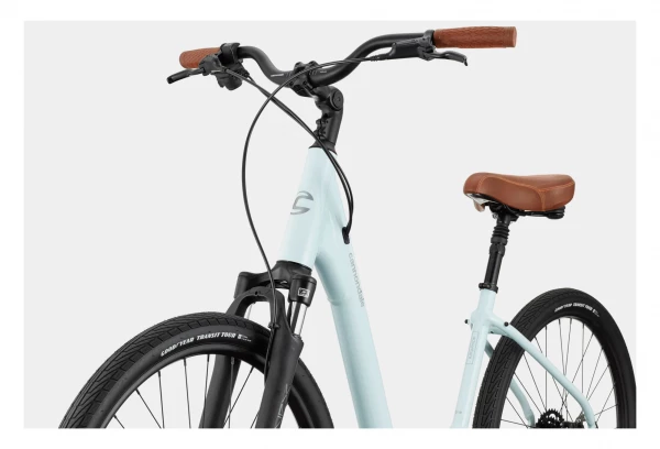 Vélo De Ville Cannondale Adventure 1 MicroSHIFT Acolyte 8V 27.5'' Bleu Cool Mint 7 Vélo De Ville Cannondale Adventure 1 MicroSHIFT Acolyte 8V 27.5'' Bleu Cool Mint – Image 6