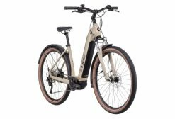 VTC Électrique Cube Nuride Hybrid Pro 625 Allroad Easy Entry Shimano Deore 10V 625 Wh 29'' Beige Desert 2022 -Magasin Vélos de Ville unnamed file 818
