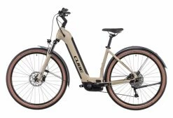 VTC Électrique Cube Nuride Hybrid Pro 625 Allroad Easy Entry Shimano Deore 10V 625 Wh 29'' Beige Desert 2022 -Magasin Vélos de Ville unnamed file 820