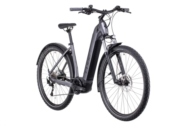 VTC Électrique Cube Nuride Hybrid Performance 500 Allroad Easy Entry Shimano Alivio 9V 500 Wh 700 Mm Gris Graphite 2022 4 VTC Électrique Cube Nuride Hybrid Performance 500 Allroad Easy Entry Shimano Alivio 9V 500 Wh 700 Mm Gris Graphite 2022 – Image 2