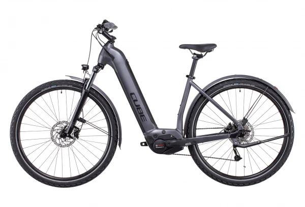 VTC Électrique Cube Nuride Hybrid Performance 500 Allroad Easy Entry Shimano Alivio 9V 500 Wh 700 Mm Gris Graphite 2022 6 VTC Électrique Cube Nuride Hybrid Performance 500 Allroad Easy Entry Shimano Alivio 9V 500 Wh 700 Mm Gris Graphite 2022 – Image 4