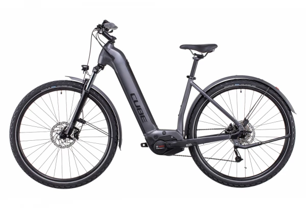 VTC Électrique Cube Nuride Hybrid Performance 625 Allroad Easy Entry Shimano Alivio 9V 625 Wh 700 Mm Gris Graphite 2022 6 VTC Électrique Cube Nuride Hybrid Performance 625 Allroad Easy Entry Shimano Alivio 9V 625 Wh 700 Mm Gris Graphite 2022 – Image 4