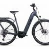 Vélo De Ville Électrique Cube Touring Hybrid Pro 500 Easy Entry Shimano Deore 11V 500 Wh 700 Mm Gris Metallic 2022 -Magasin Vélos de Ville unnamed file 980